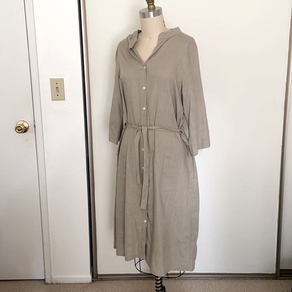 Linen Button-up dress. Made in Korea.